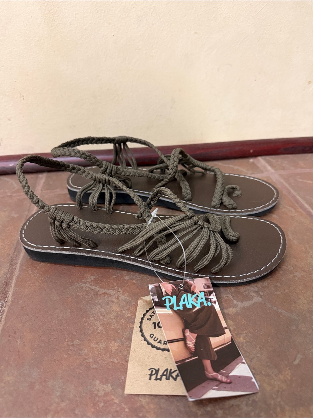 New! Plaka "Palm Leaf" Flat Summer Sandals for Women